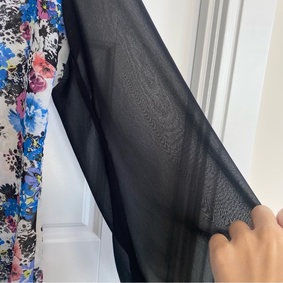 ATMOSPHERE- semi sheer floral blouse - Picture 6 of 15